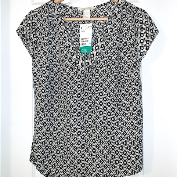 H&M Top - Picture 1 of 3